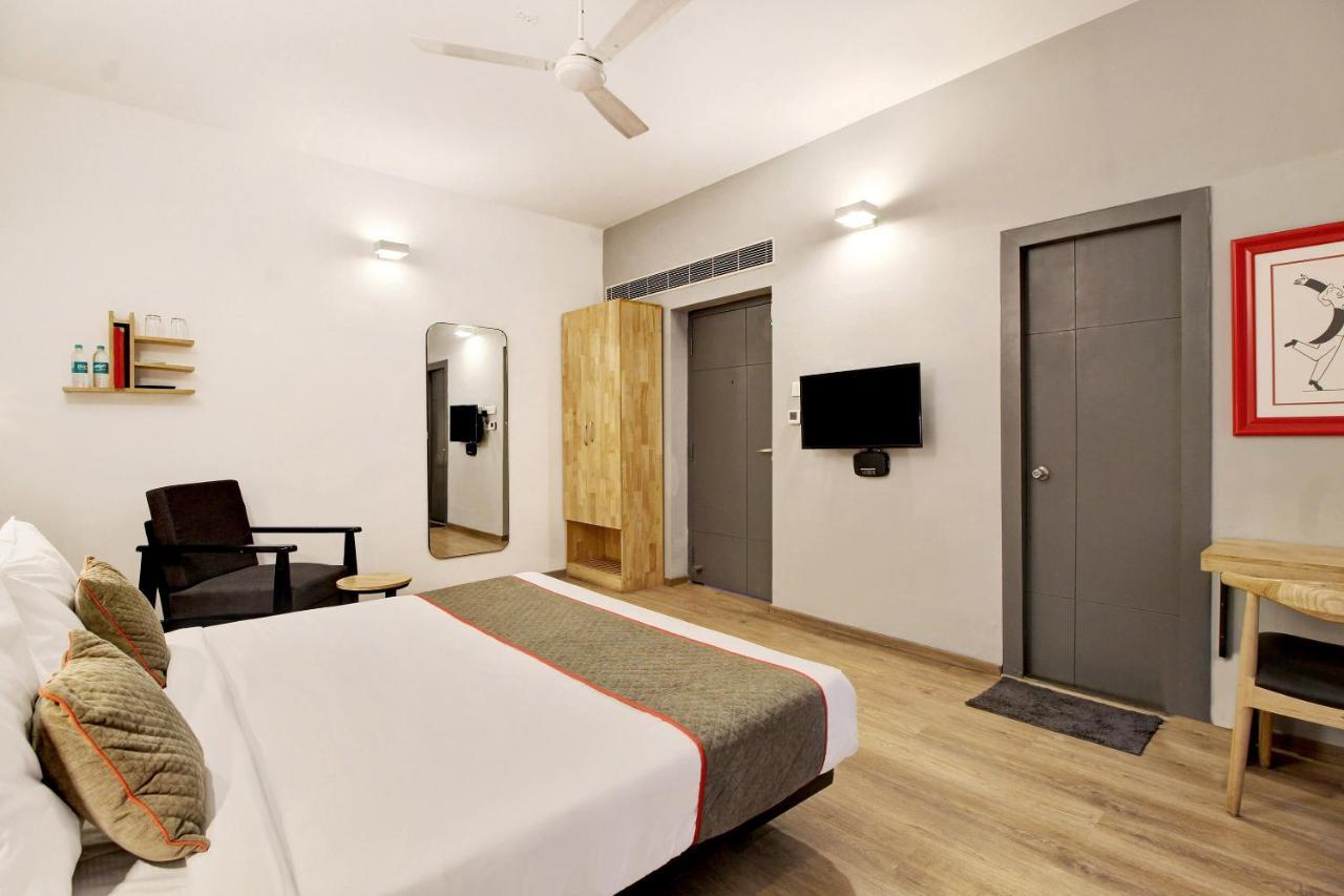 Oyo Townhouse 9 Hitech City Hyderabad Exterior photo
