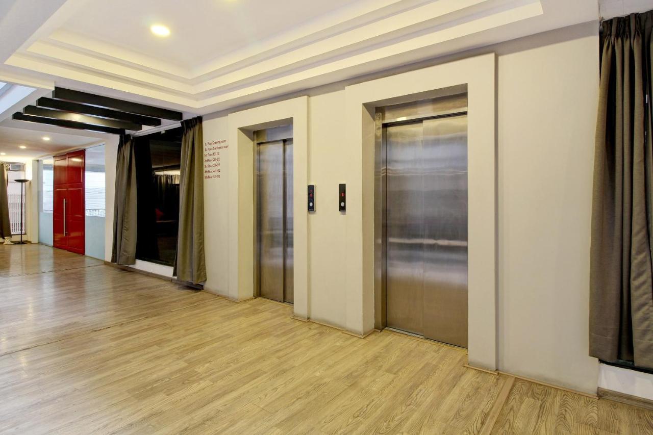 Oyo Townhouse 9 Hitech City Hyderabad Exterior photo