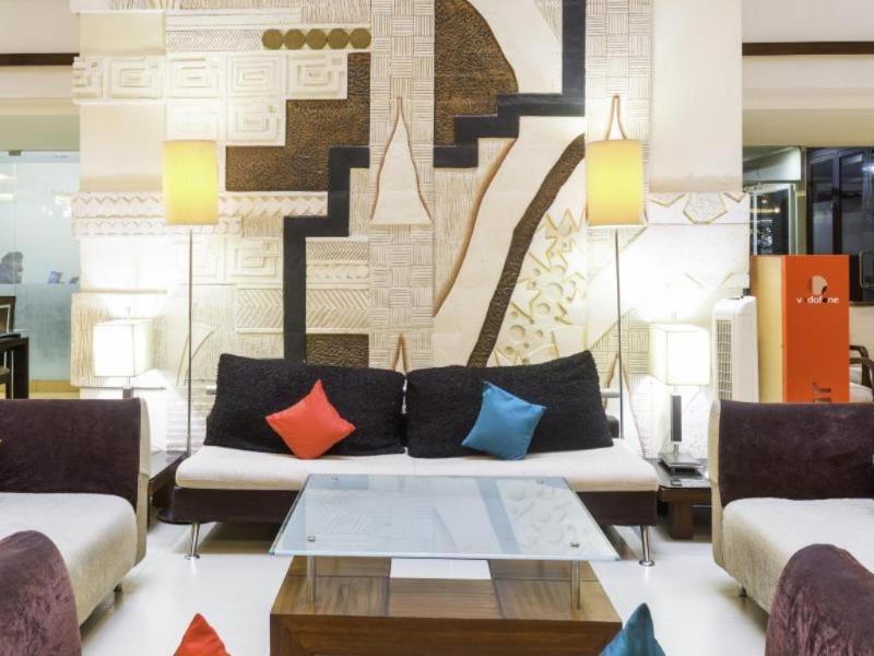 Oyo Townhouse 9 Hitech City Hyderabad Exterior photo